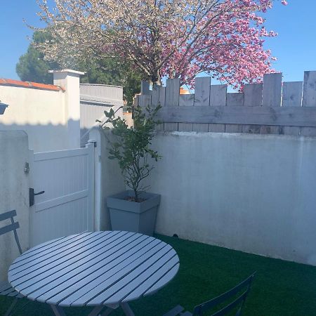 Studio Avec Terrasse Saint Martin De Re Extérieur photo