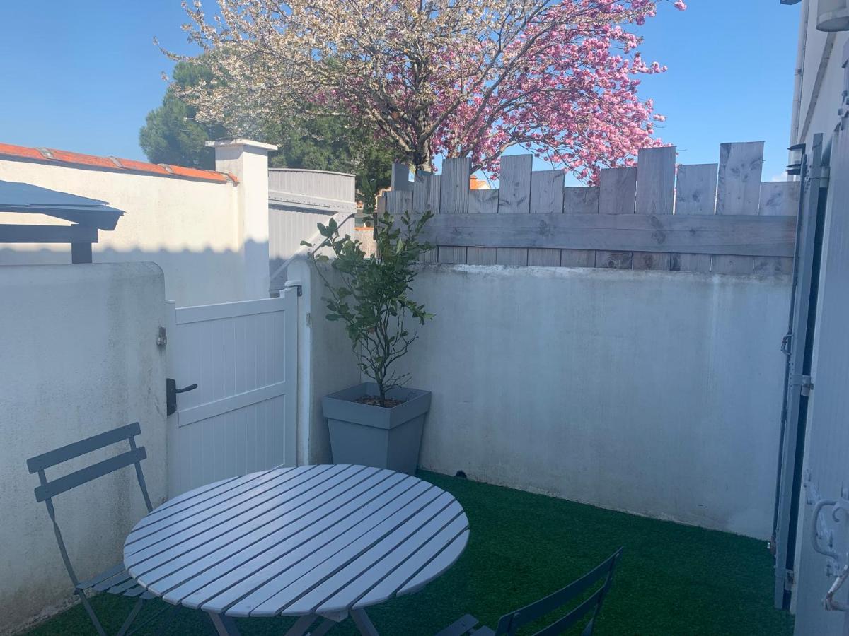 Studio Avec Terrasse Saint Martin De Re Extérieur photo